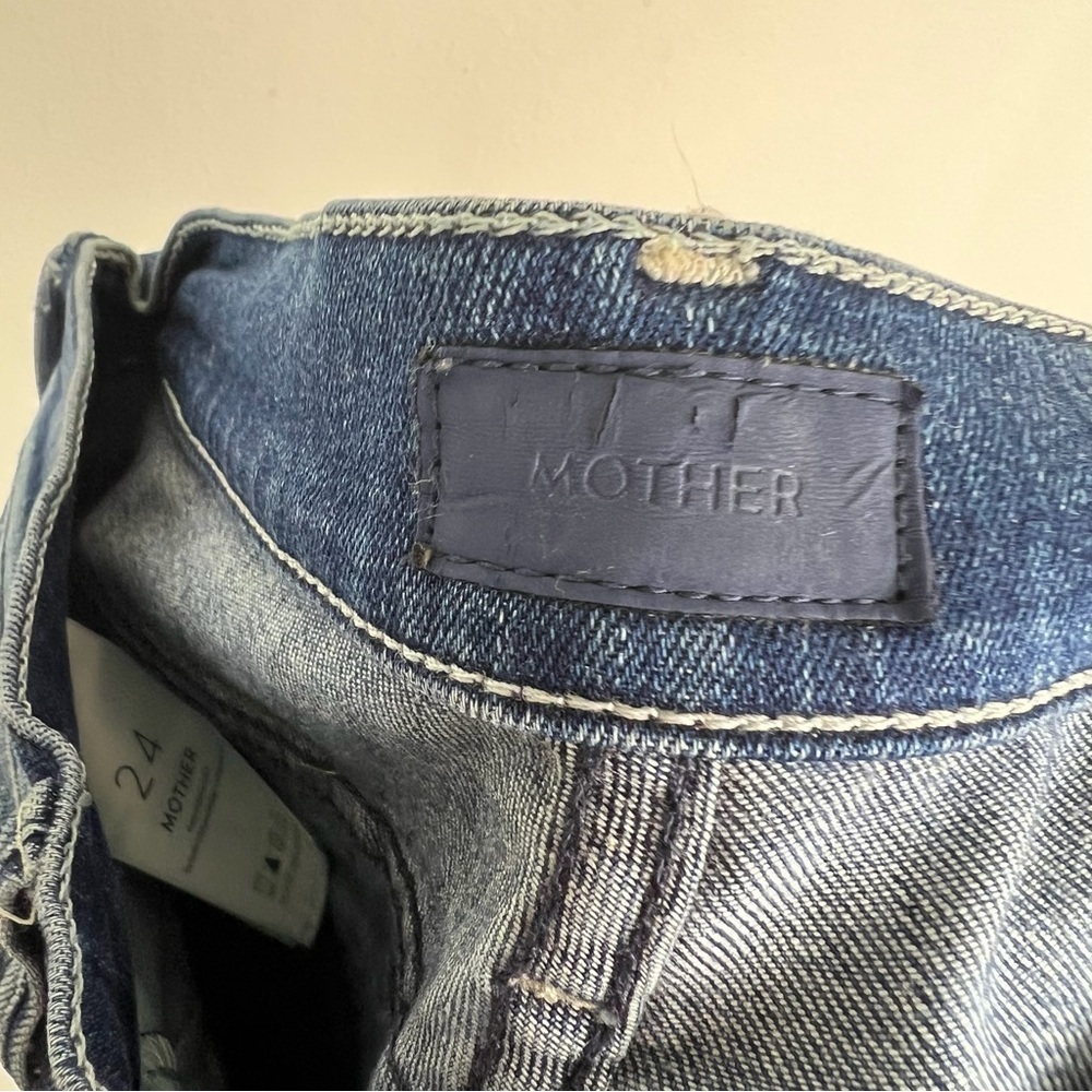 MOTHER Rascal Ankle Undone Step Fray Jeans in DARK GRAFFITI SIZE 24 - Picture 7 of 9